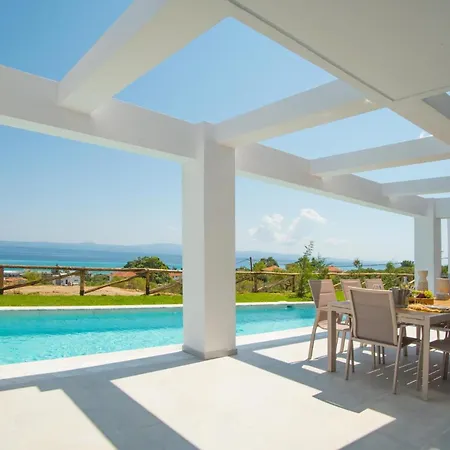 Villa Sunrise Collection